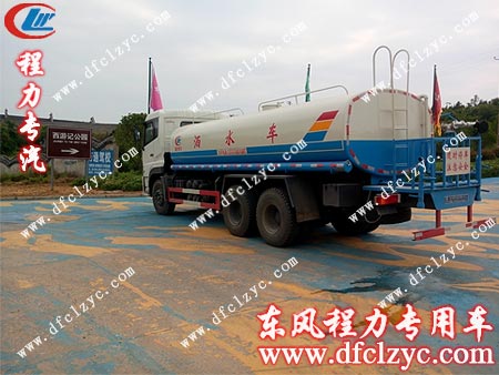 東風(fēng)天龍后雙橋?yàn)⑺囃緩轿饔斡浌珗@