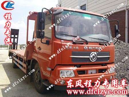 東風天錦平板運輸車達到用戶所在地