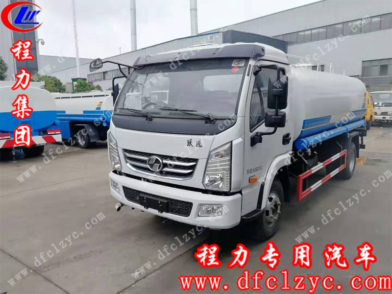 程力集團(tuán)9.2方出口專(zhuān)用灑水車(chē)