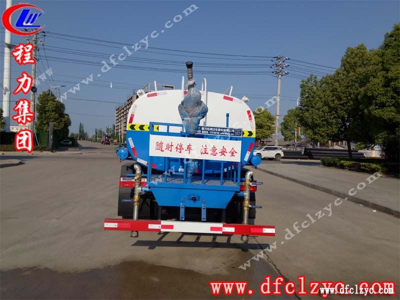 程力集團(tuán)國(guó)五福瑞卡多功能綠化灑水車 程力集團(tuán)國(guó)五福瑞卡多功能綠化灑水車